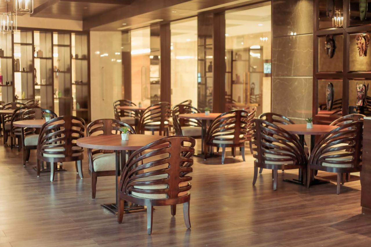 Bravia Hotel นีอาเมย์ ภายนอก รูปภาพ