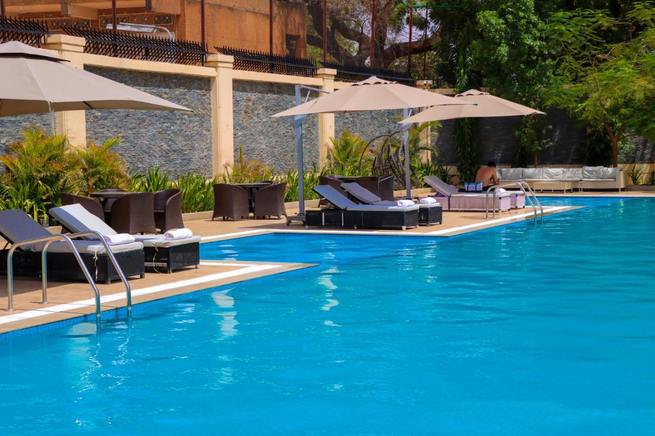 Bravia Hotel นีอาเมย์ ภายนอก รูปภาพ