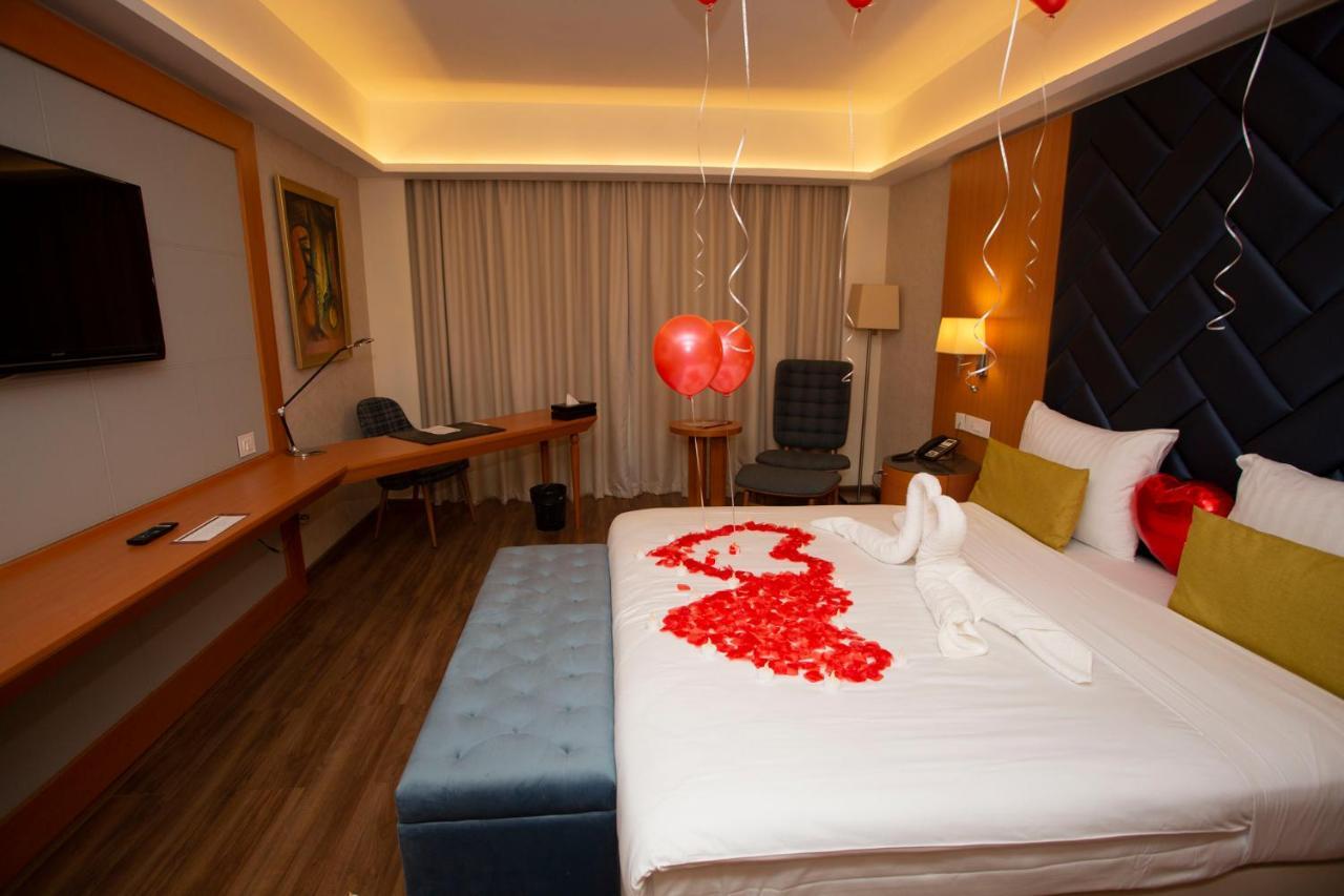 Bravia Hotel นีอาเมย์ ภายนอก รูปภาพ