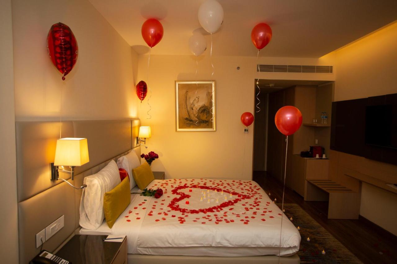 Bravia Hotel นีอาเมย์ ภายนอก รูปภาพ