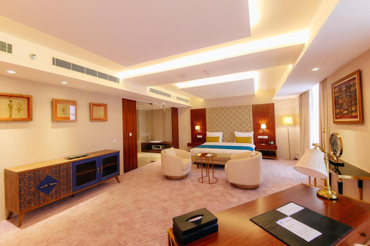 Bravia Hotel นีอาเมย์ ภายนอก รูปภาพ