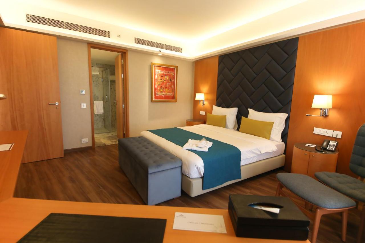 Bravia Hotel นีอาเมย์ ภายนอก รูปภาพ