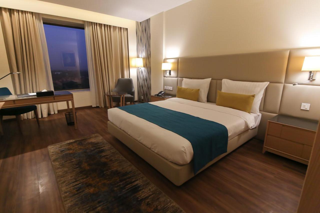 Bravia Hotel นีอาเมย์ ภายนอก รูปภาพ